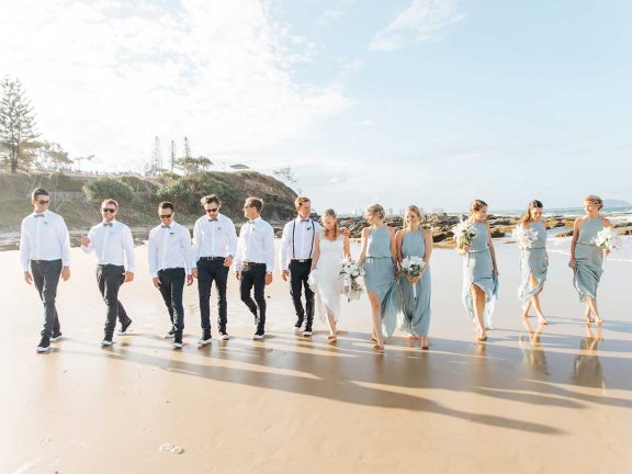 mooloolaba-surf-club-wedding-party-on-beach